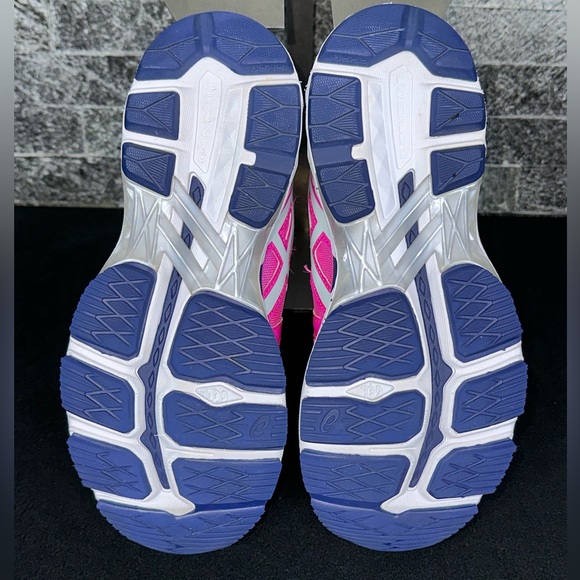 Asics GT-2000 v4 Pink / Navy Running Shoes - W8 - Picture 8 of 9